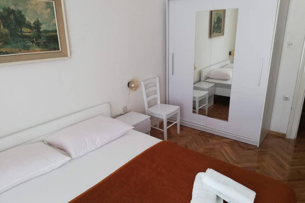 Villa Ribaric à Banjol Extérieur photo