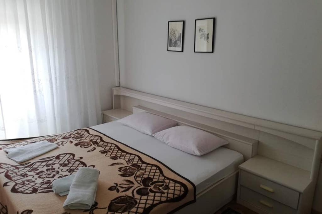 Villa Ribaric à Banjol Extérieur photo