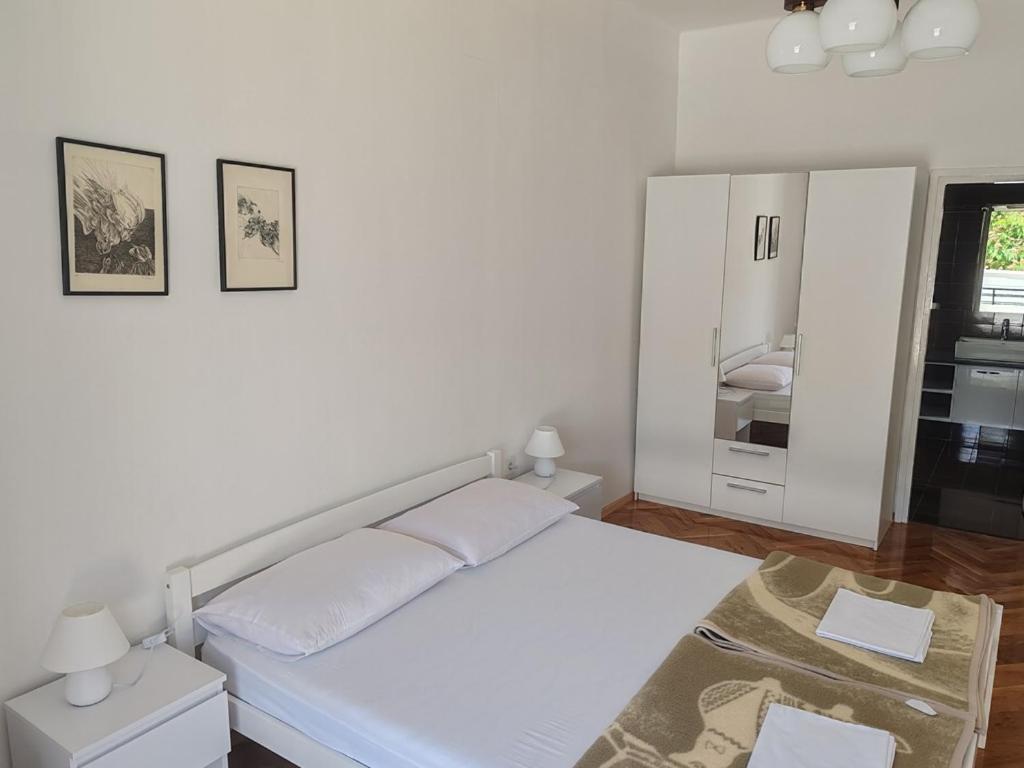 Villa Ribaric à Banjol Extérieur photo